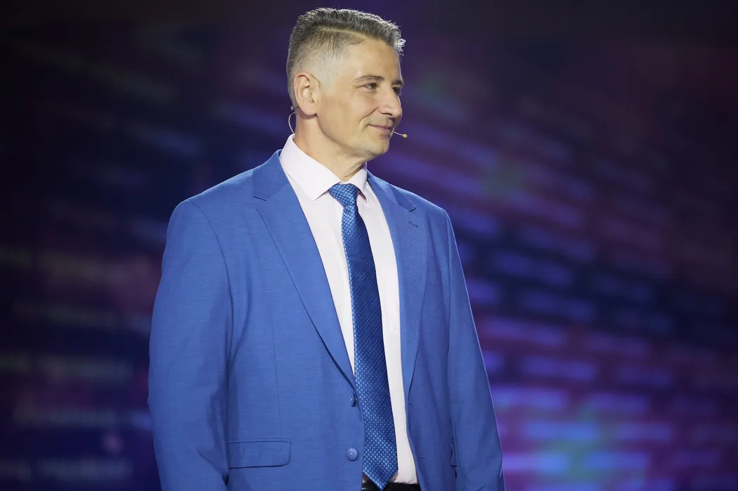 Pavol Kudroč počas galavečera Extrémnych premien.
