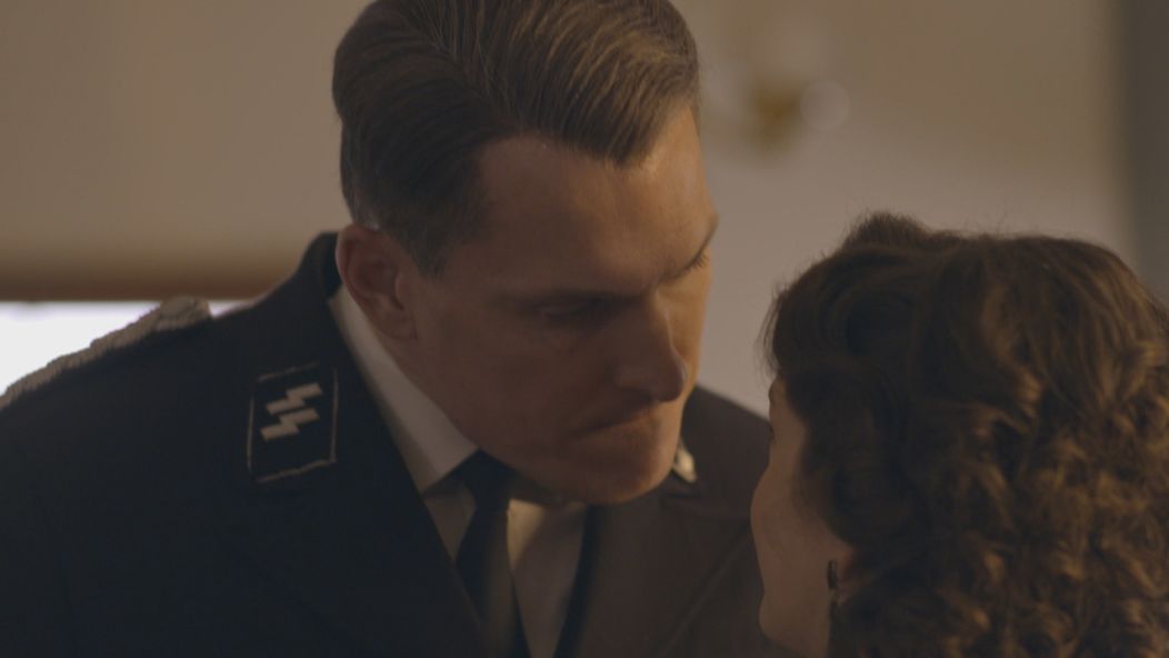 Eva sa nechá pobozkať Walterom