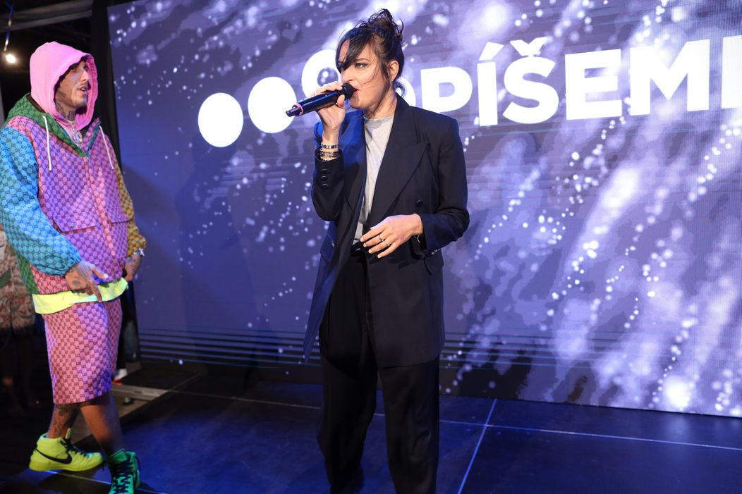 Jana Kirschner a Separ odpremiérovali svoju pesničku Povedz to nahlas