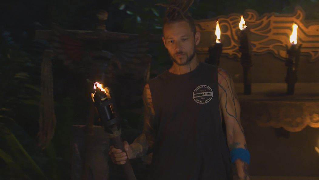 Člen kmeňa Lovcov Jakub Bína sa rozhodol na poslednej kmeňovej rade zo šou odstúpiť.