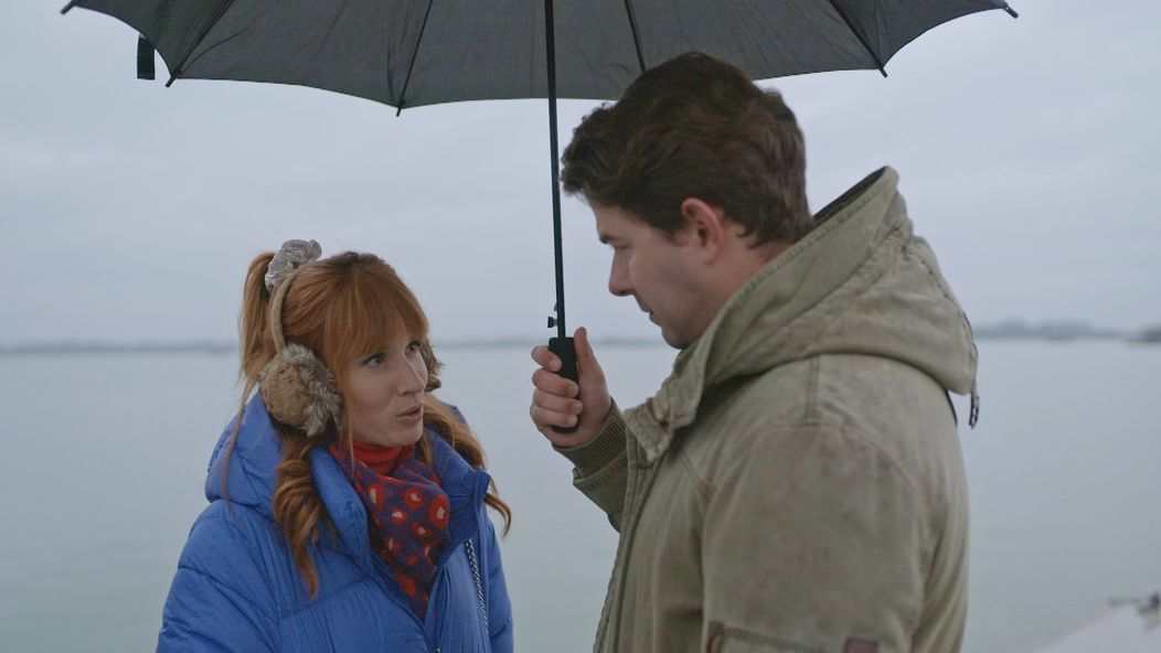 Roman si založil novú rodinu a Nikol nikdy nevyhľadal.