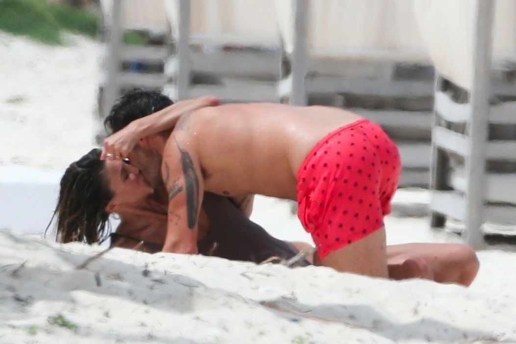 Ed Westwick si užíval s krásnou priateľkou Jessicou Serfaty. 