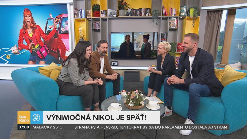 Michaela Majerníková a Kamil Mikulčík zo seriálu Výnimočná Nikol v Teleráne