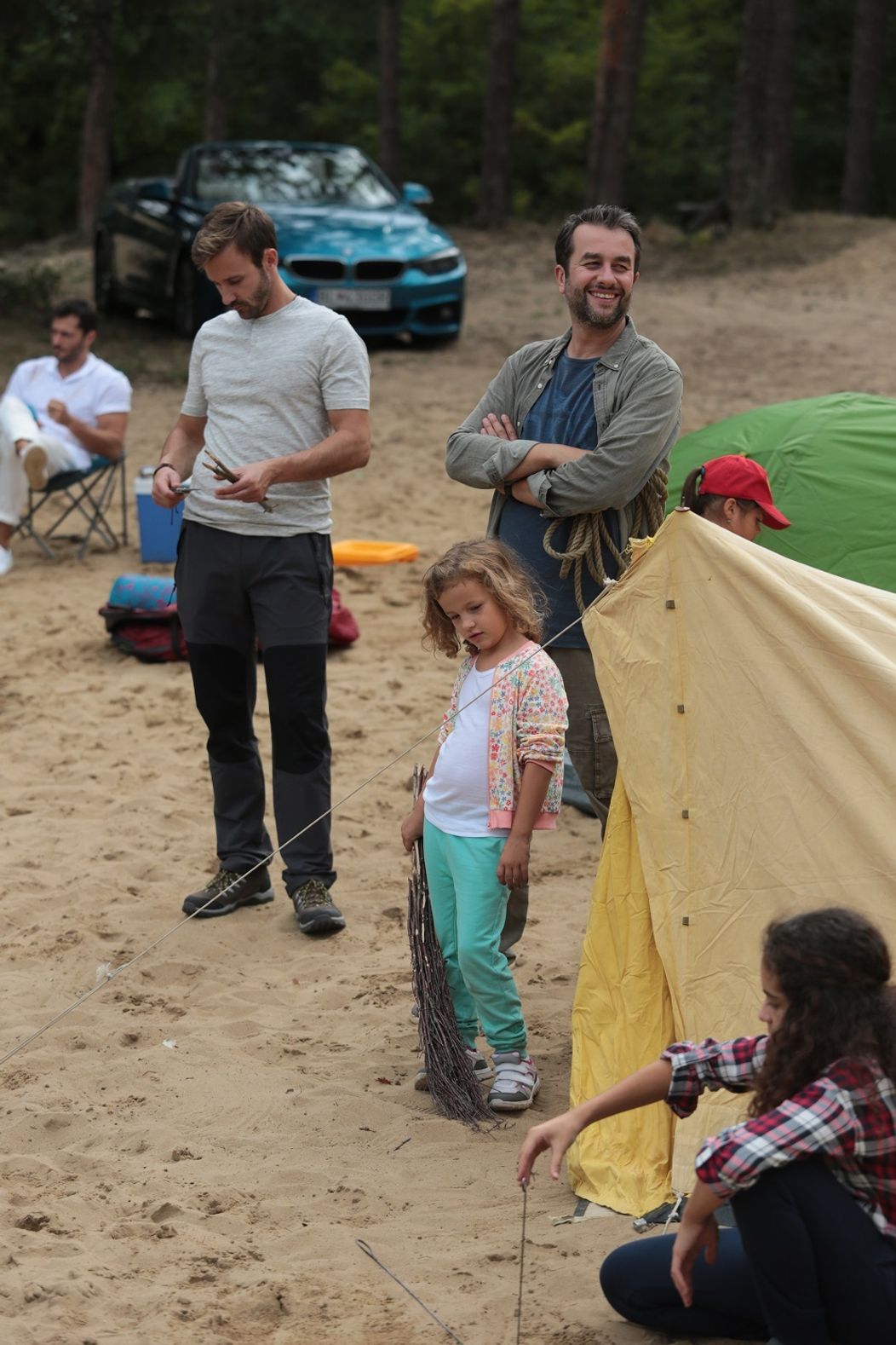 Švajčiarka Wendy Holdenerová (v strede) sa stala víťazkou alpskej kombinácie Svetového pohára v Lenzerheide.