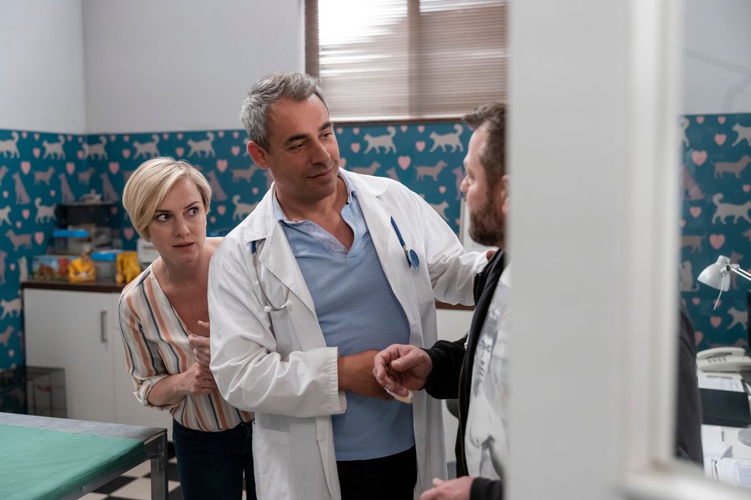 Lucia a Vlado odrinujú ako veterinár a jeho sestrička