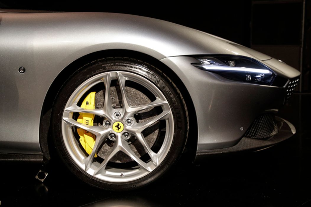 Predstavenie športového automobilu Ferrari Roma.