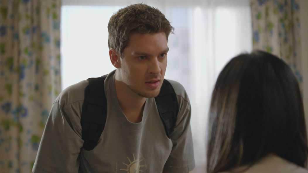 Boris je závislý na liekoch a napadol Lenku