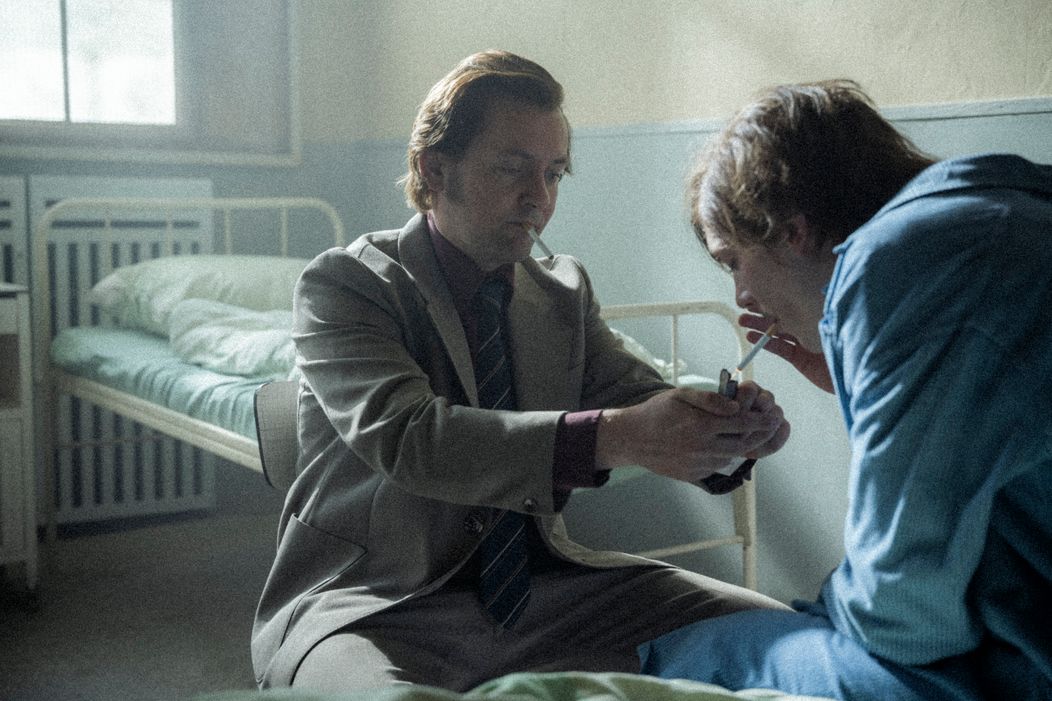 Chyba systému - Zábery z 5. epizódy minisérie Metóda Markovič: Hojer