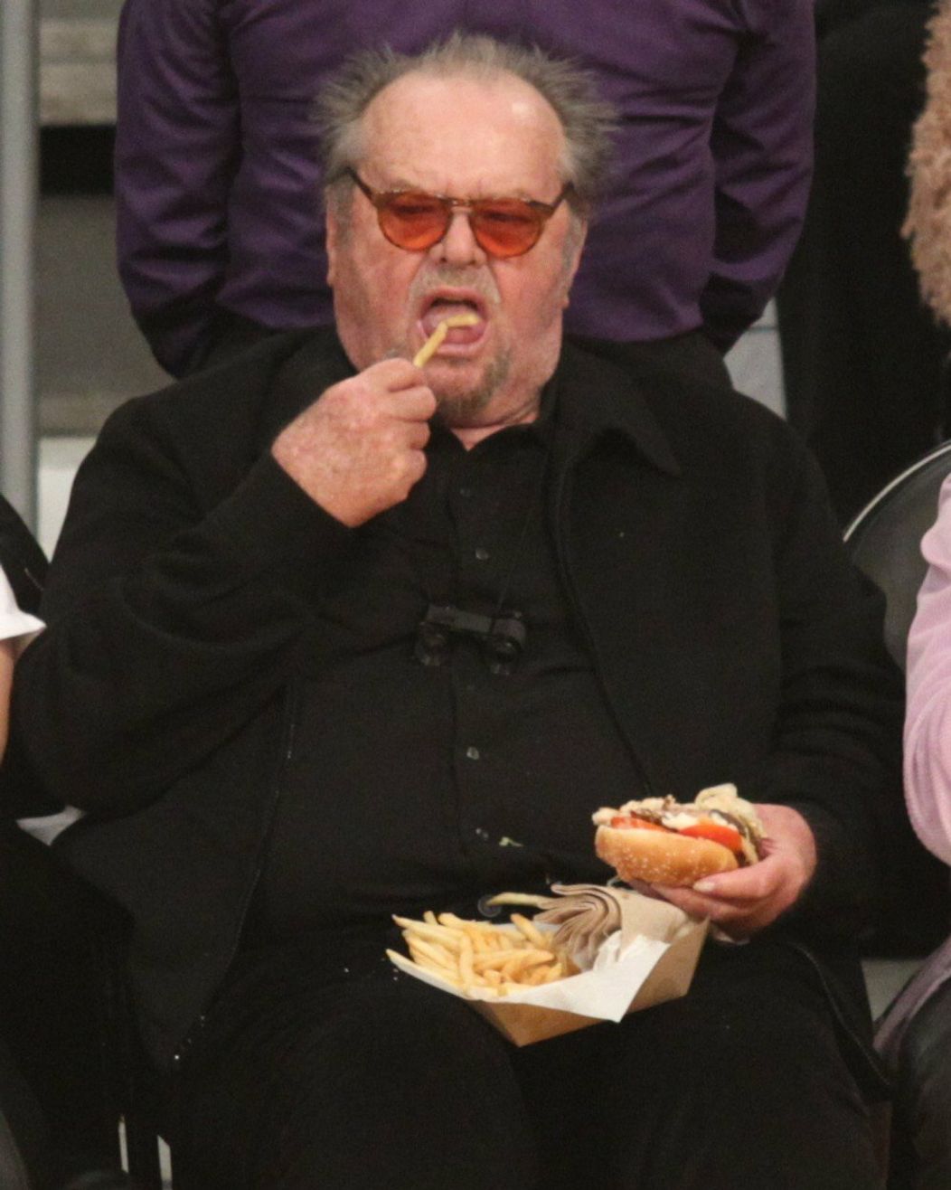 Jack Nicholson so synom Raymondom na basketbale