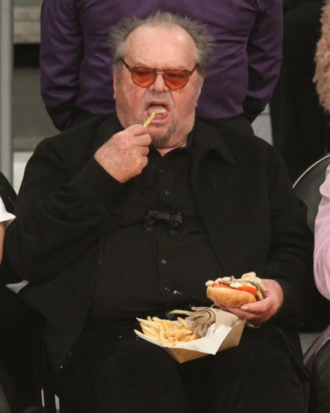 Jack Nicholson so synom Raymondom na basketbale