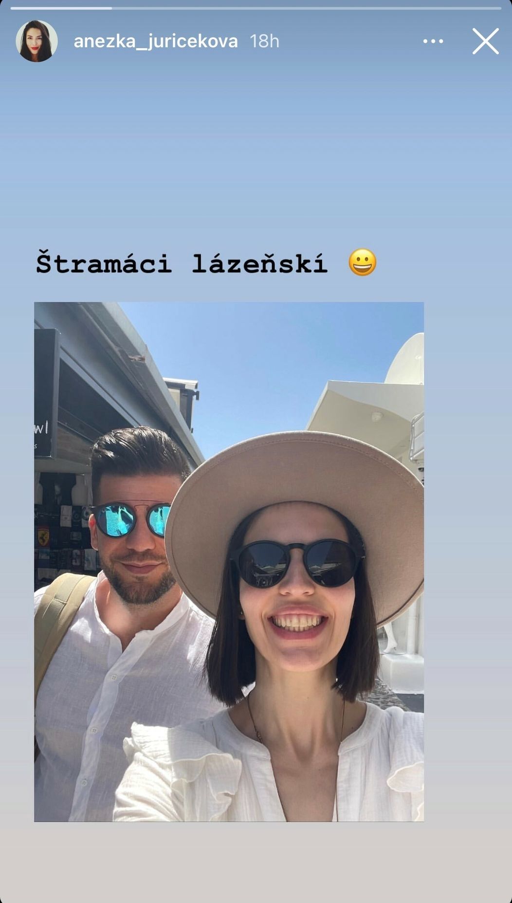 Anežka a Tomáš si užívajú Grécko.