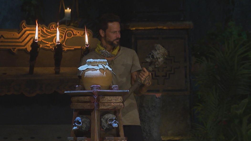 Na poslednej kmeňovej rade dostal najviac hlasov Tomáš a v dueli mu na Mikýřa nestačili sily.