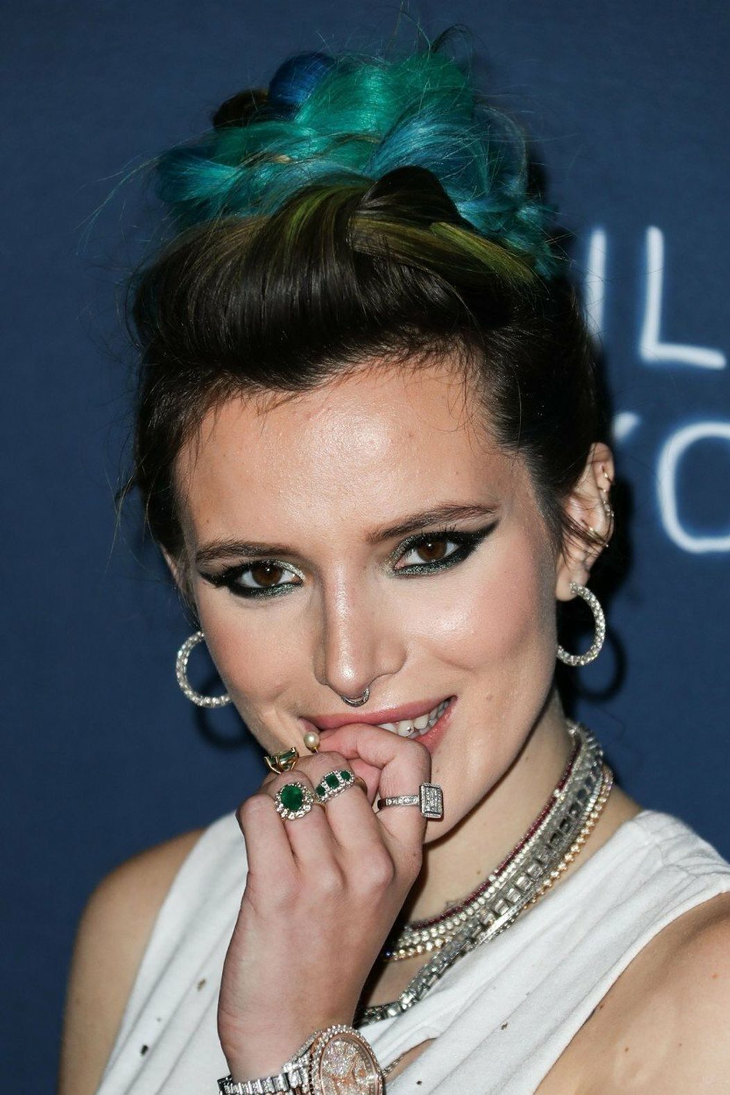 Bella Thorne na premiére filmu I Still See You