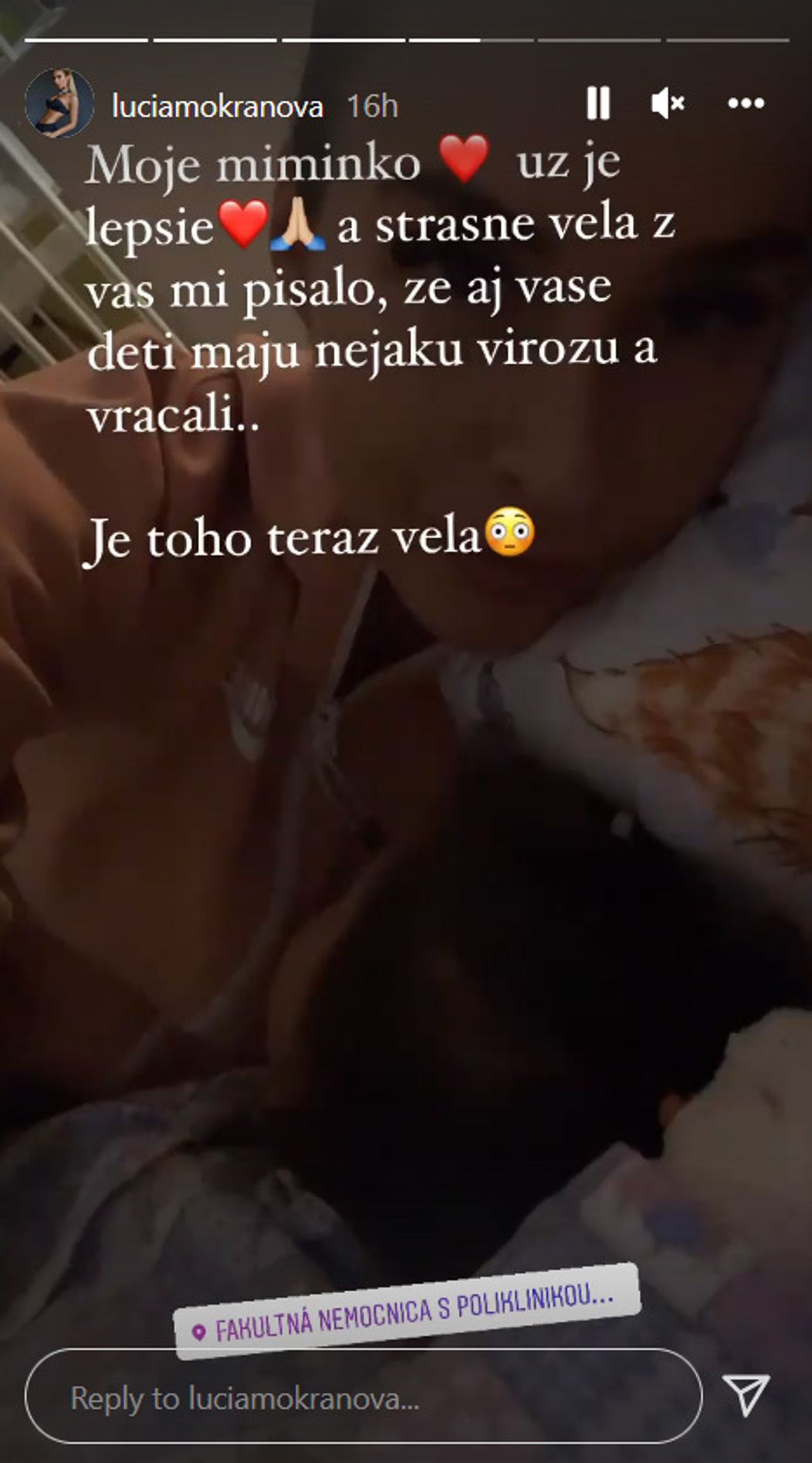 Lucka Mokráňová s Talinkou v nemocnici