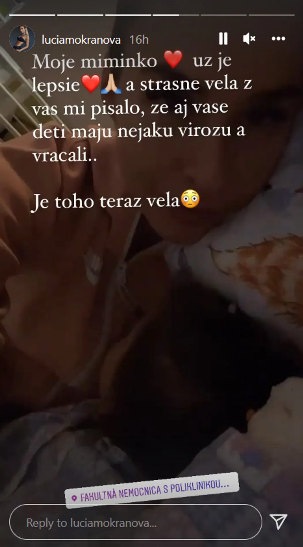 Lucka Mokráňová s Talinkou v nemocnici