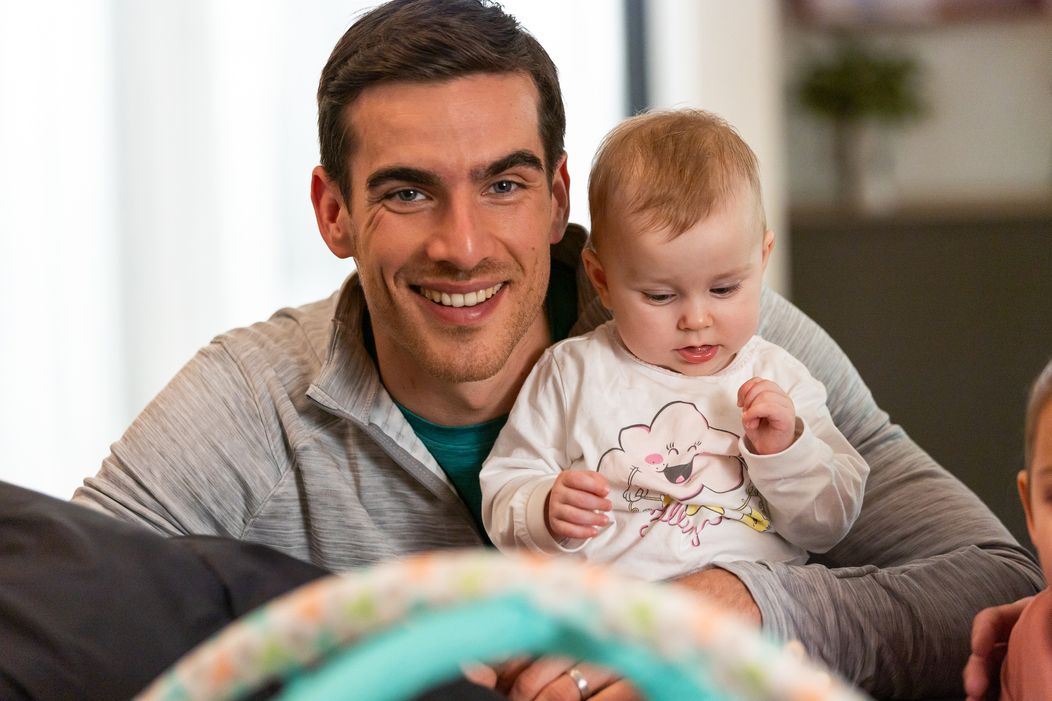 Adam Bardy v seriáli Mama na prenájom