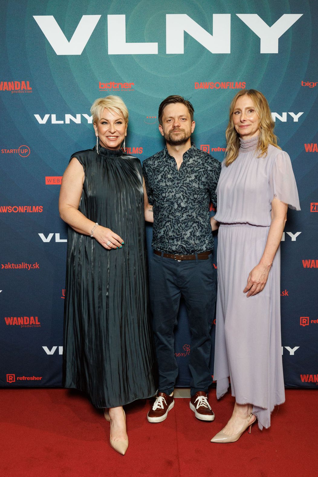 Slávnostná premiéra filmu Vlny