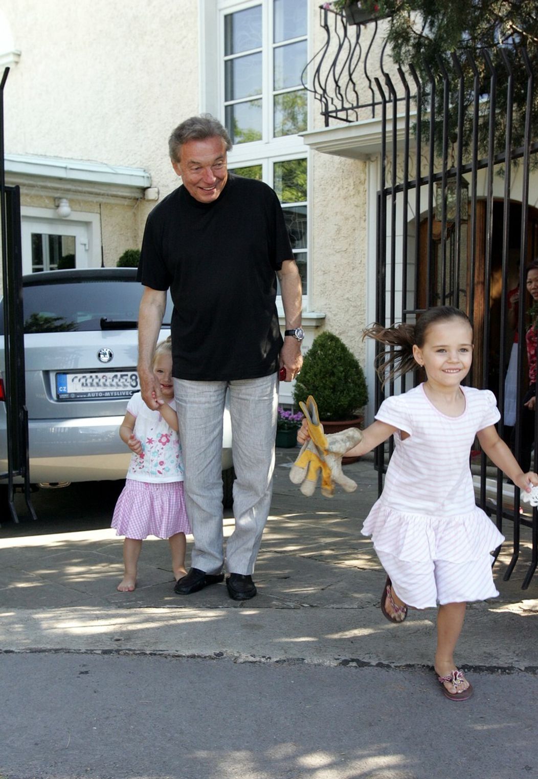 Archívne zábery Gottovcov. 