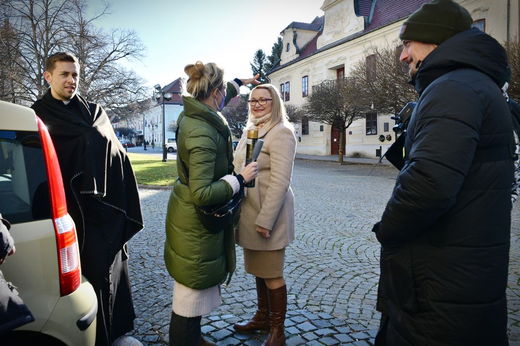 Vincent Navrátil a Anna Šišková na nakrúcaní