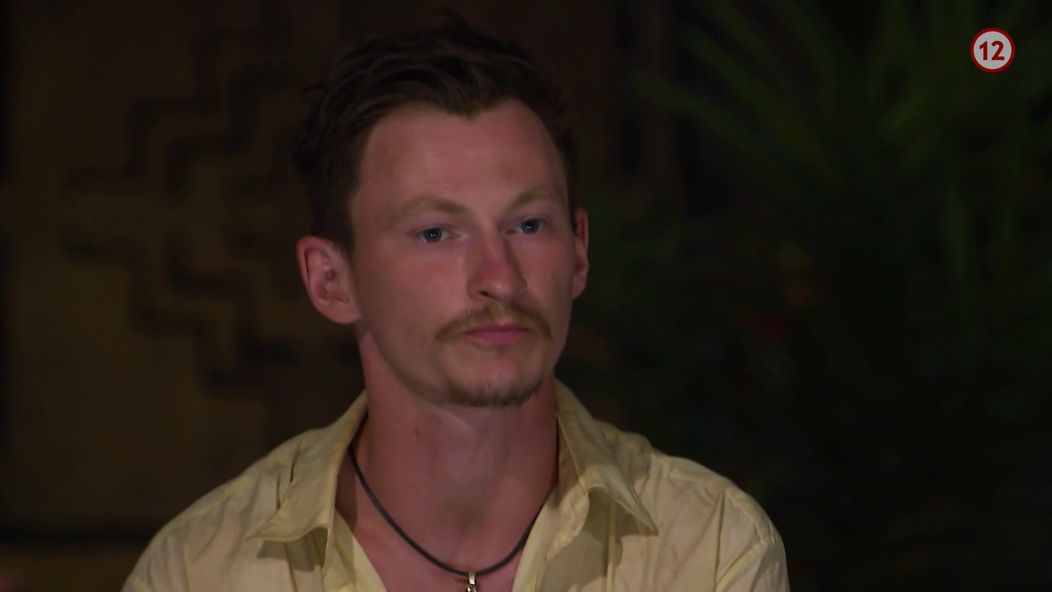 Člen kmeňa Lovcov Jakub Bína sa rozhodol na poslednej kmeňovej rade zo šou odstúpiť.