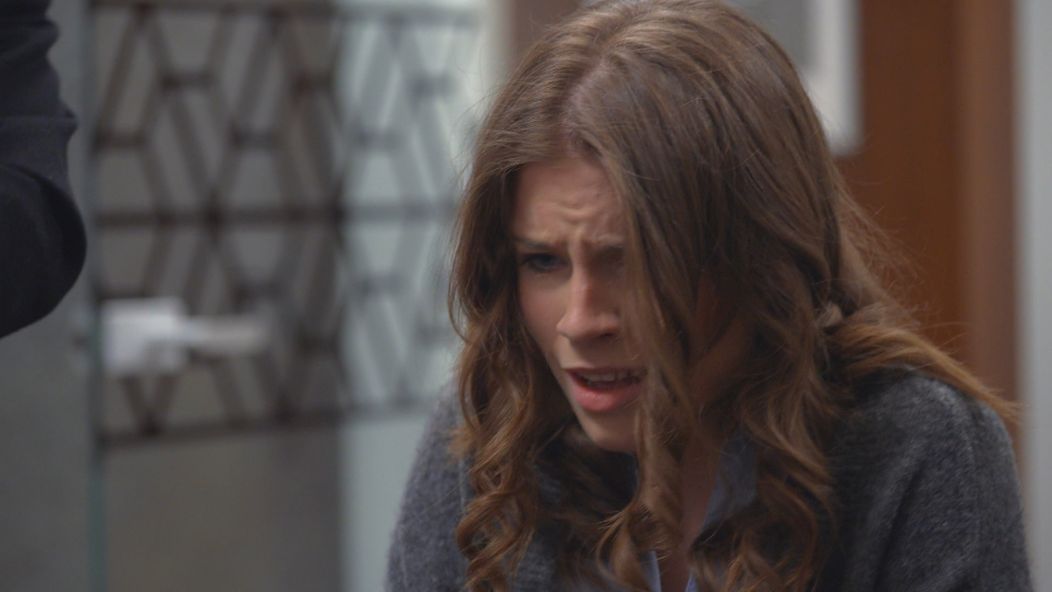 Dorka má záchvat úzkosti.