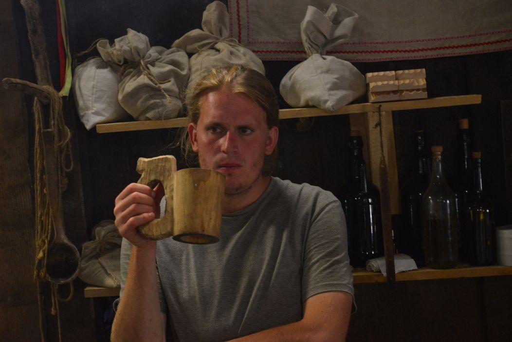 Vratko Rohoň vo videoklipe Sínus dopadu