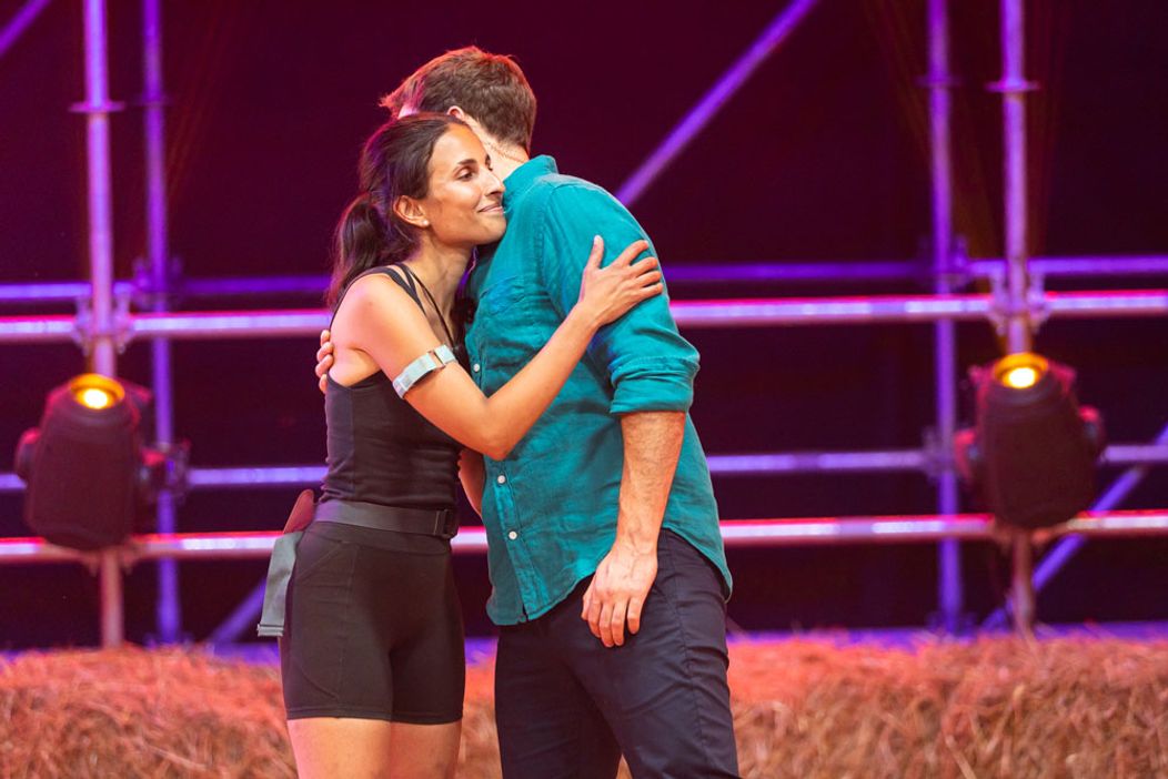 Farma 16 - 15. deň na statku, duel Sandra verzus Andrej