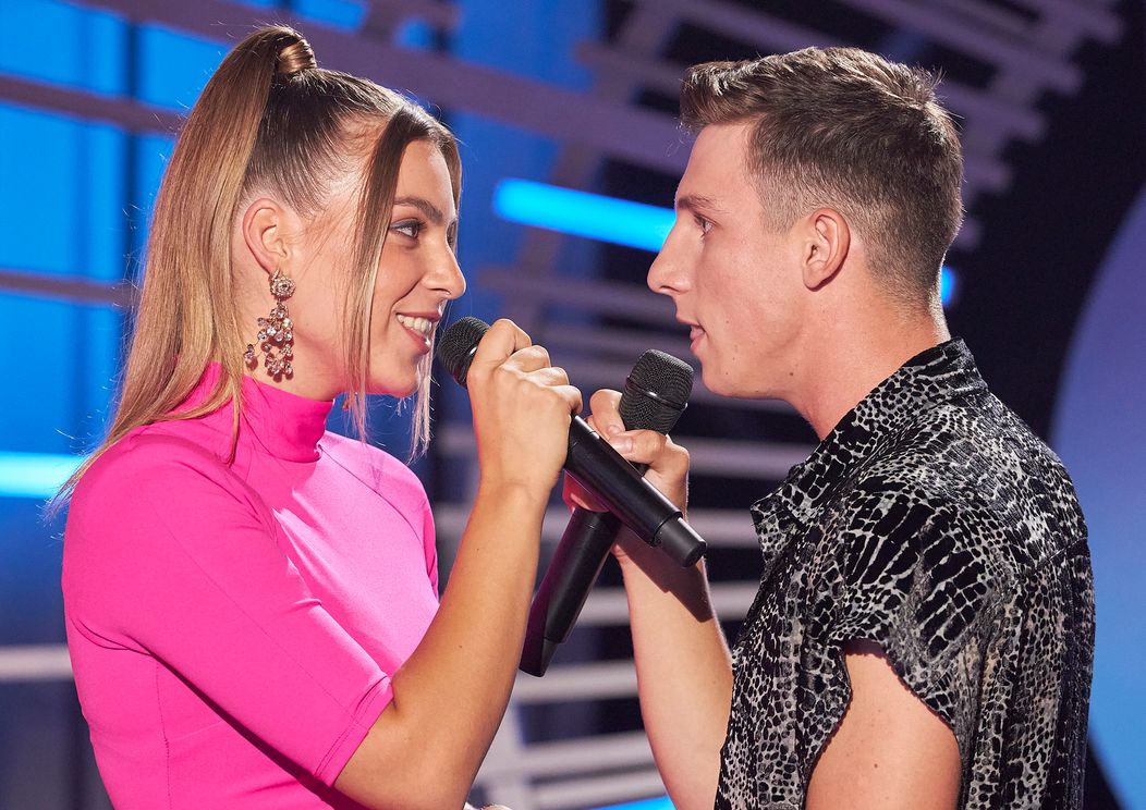 Henrieta Bobuľová, Adam Dráb