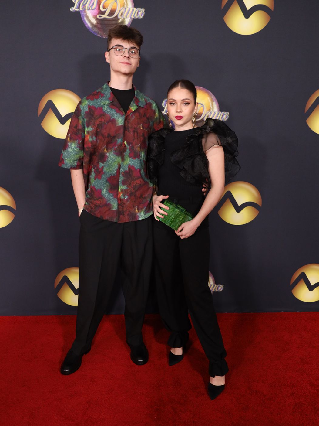 Hviezda seriálu Sex O'Clock Karolin Lily Omastová s bratom