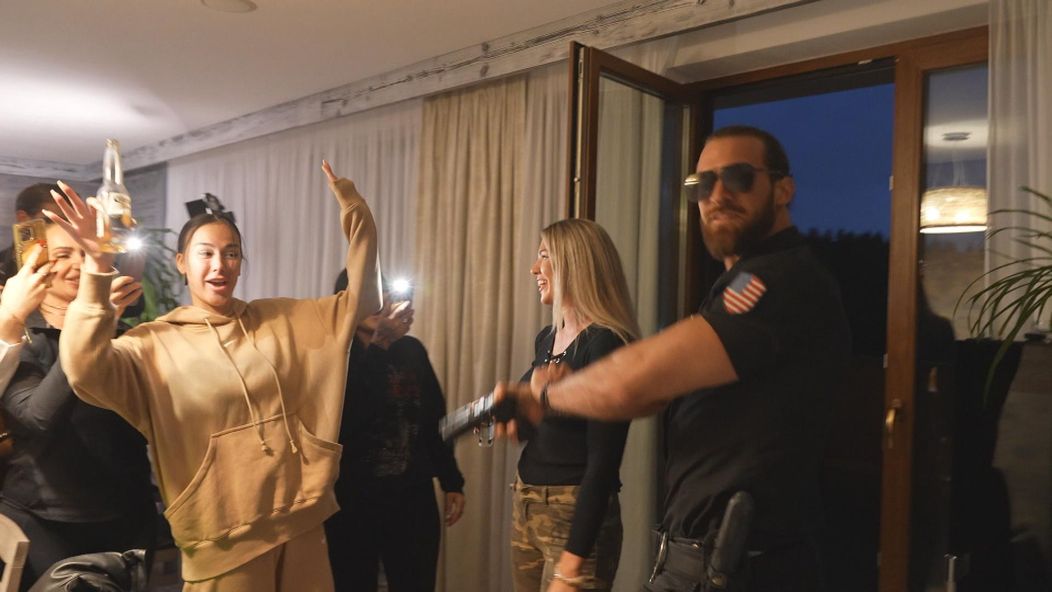 Dievčatá z Ruže pre nevestu na chate: Prekvapil ich striptér