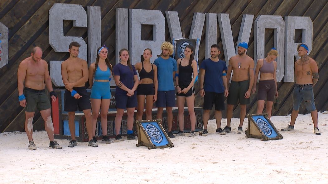 Kmeň AZUA na začiatku hry