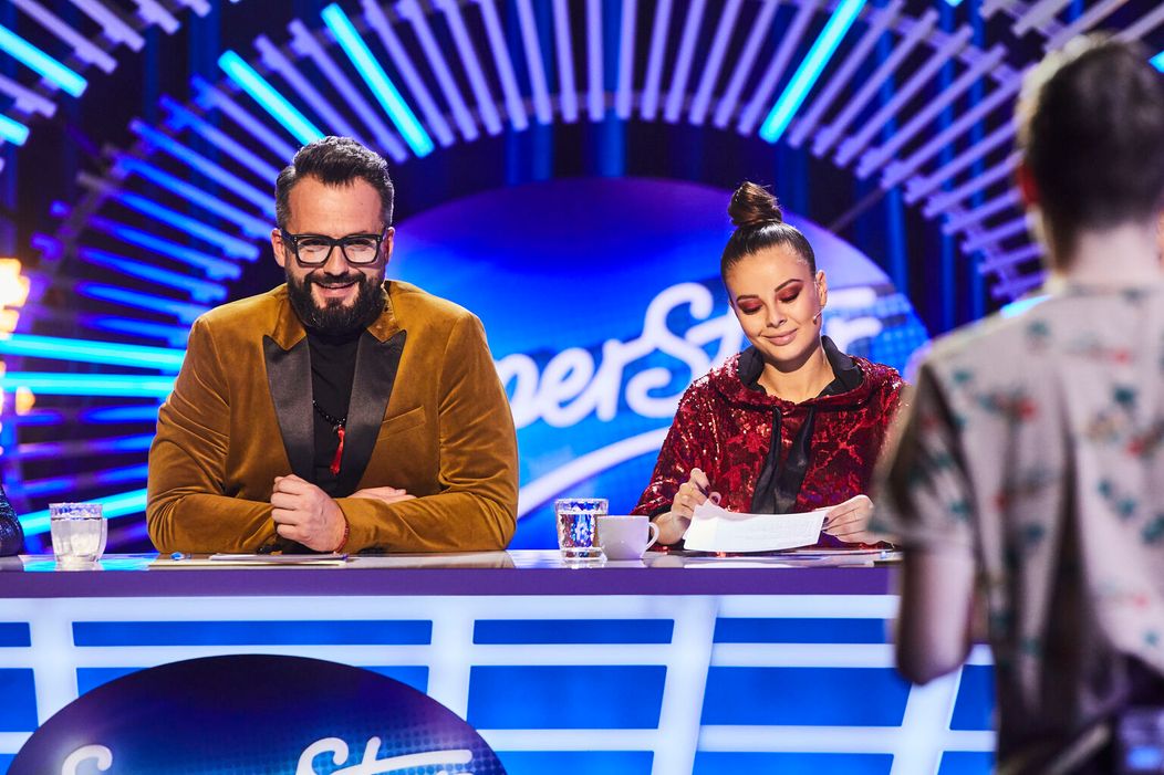 Na pražskom letisku nakladajú z čínskeho lietadla ochranné masky pre Slovensko.