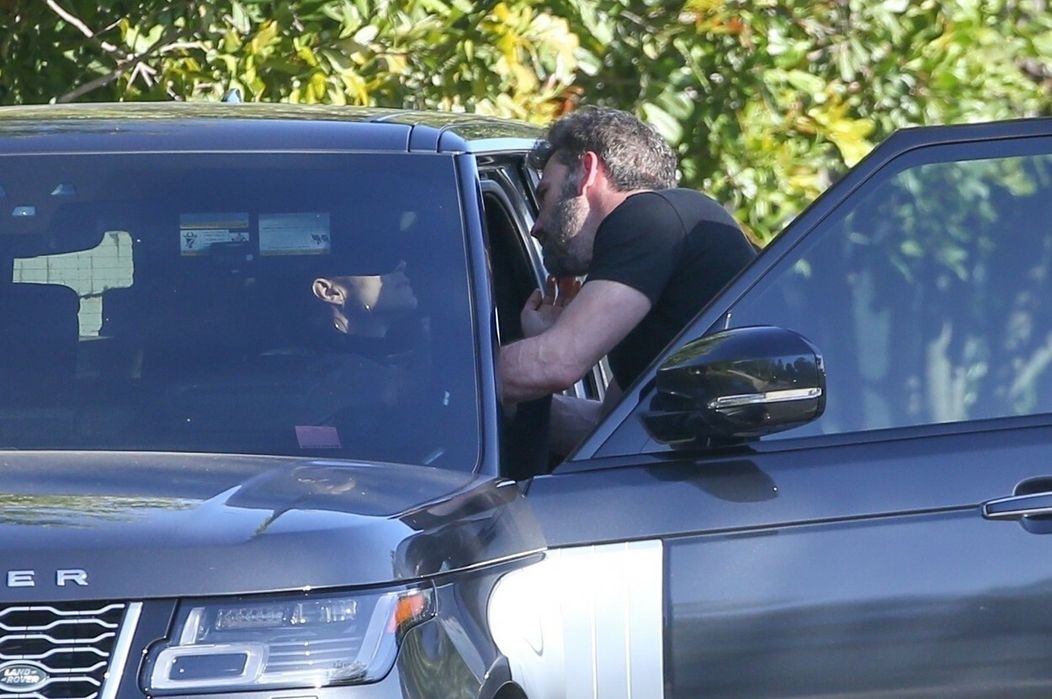 J Lo a Ben Affleck sa nevedia od seba odlepiť.