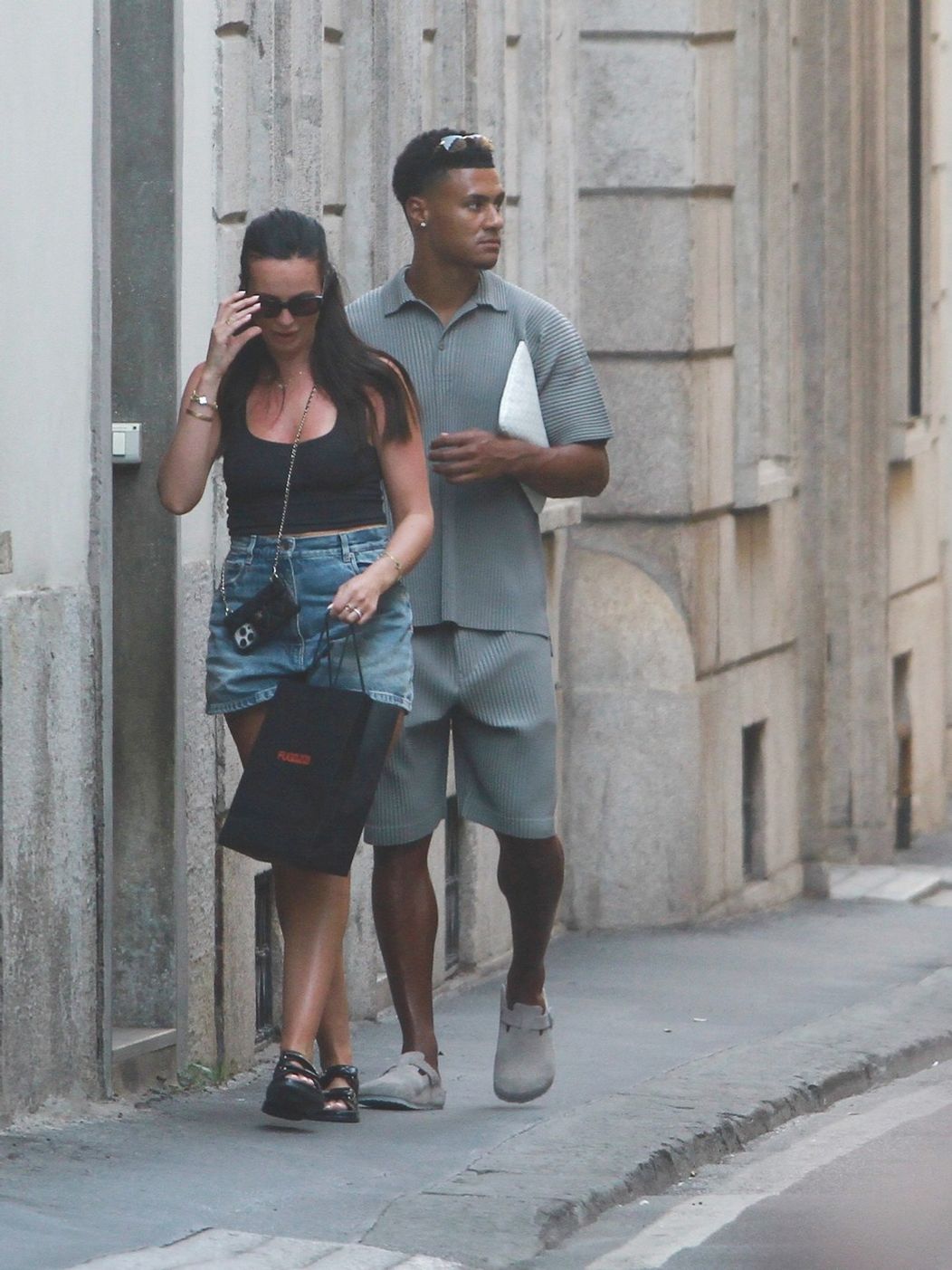 Gólový hrdina z Anglicka Ollie Watkins sa zasnúbil s Ellie Alderson