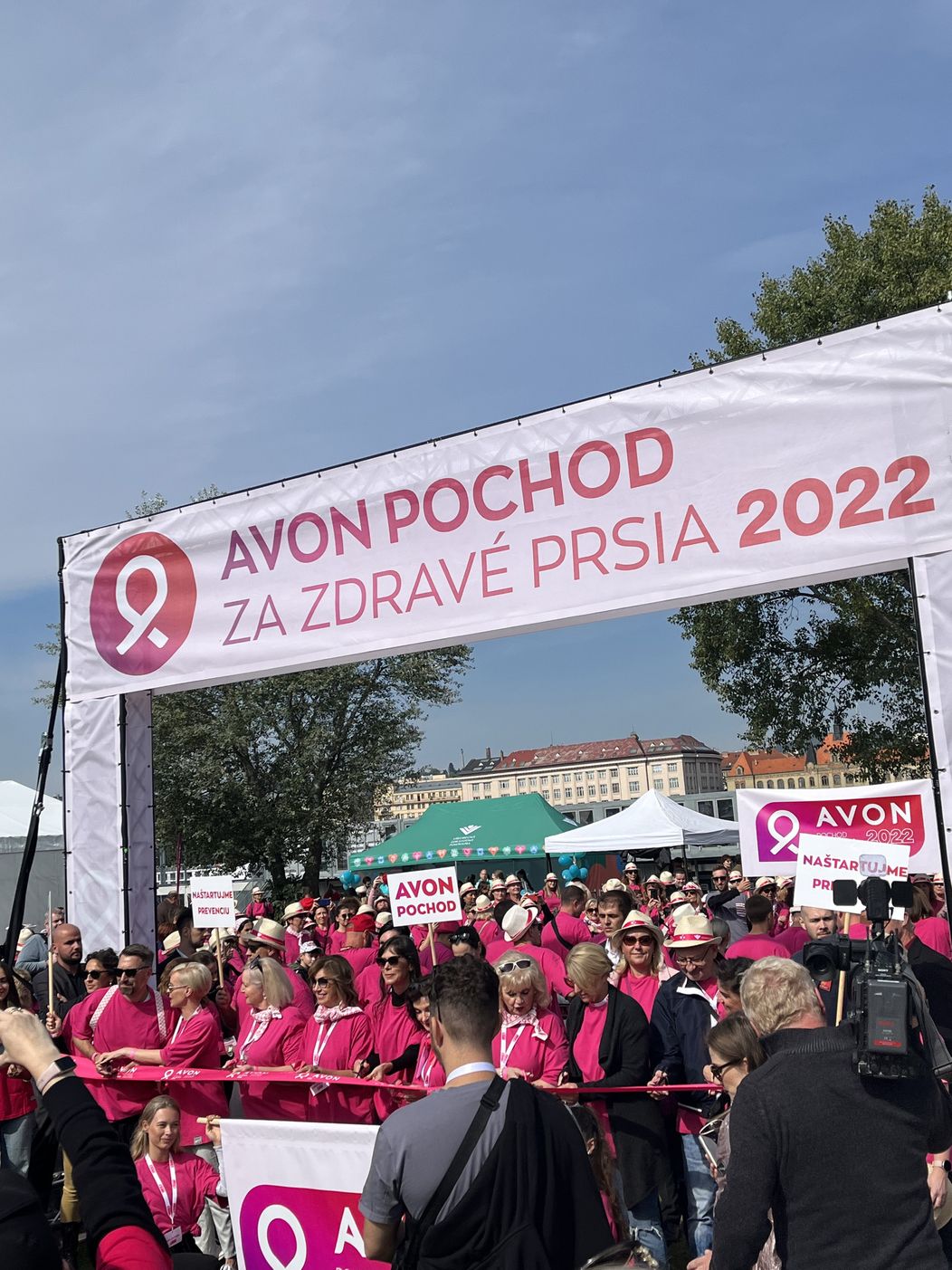 AVON pochod