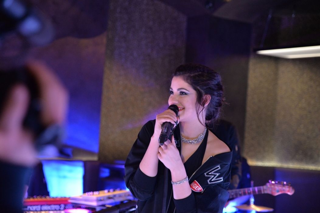 Sestry Buckingham, krst