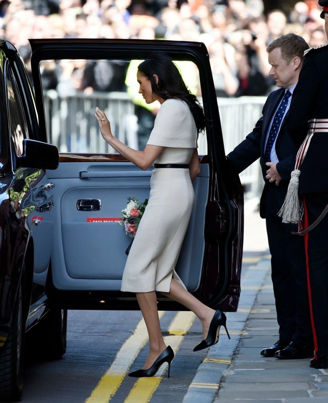 Meghan Markle a jej väčšie topánky. 