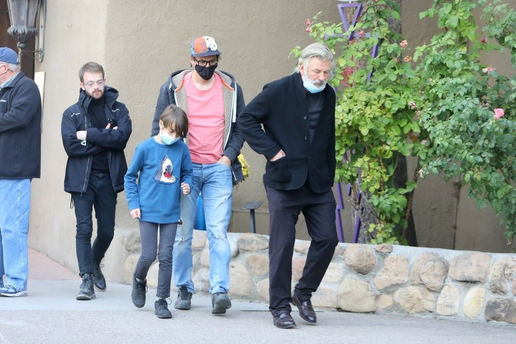 Alec Baldwin sa stretol s rodinou zosnulej kameramanky