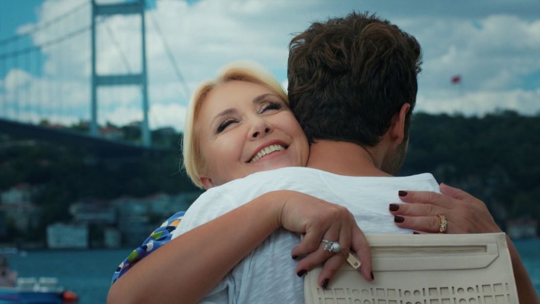 Seçkin Özdemir v seriáli V hre je láska