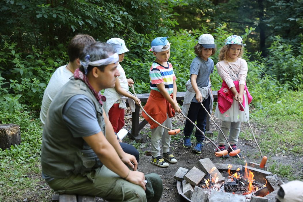 Oteckovia s deťmi strávili víkend na Tomášovej chate.
