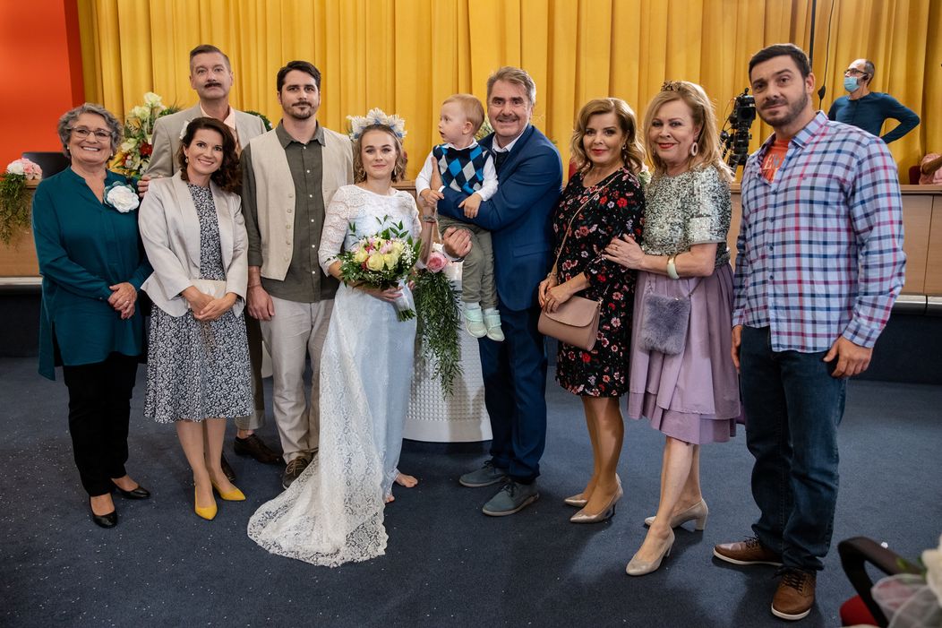 Veľkolepá svadba v Susedoch