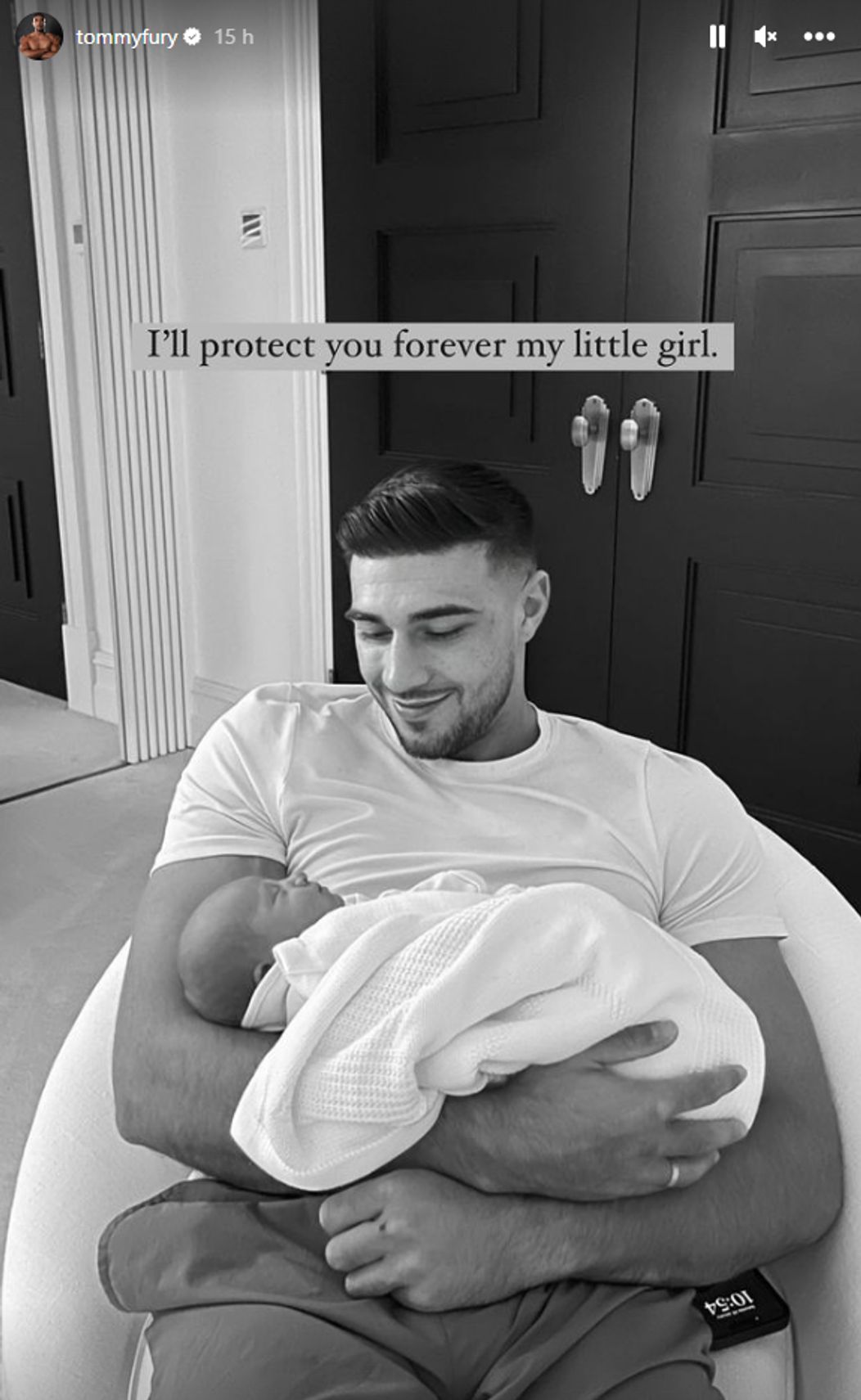 Molly-Mae Hague a Tommy Fury sa stali rodičmi. 