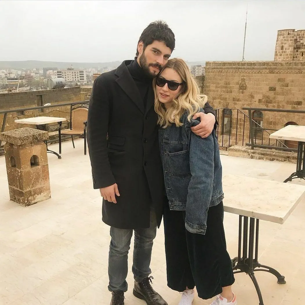 Divácke otázky na Petra Pellegriniho a Veroniku Remišovú.