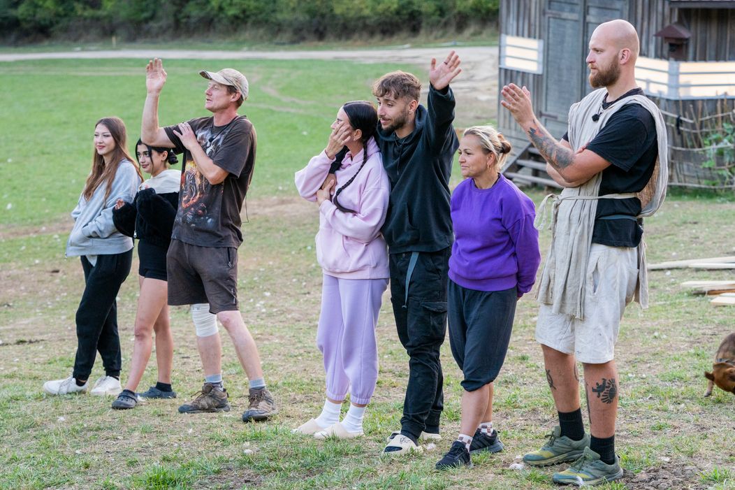 Farmári si zastrieľali na Jána Lašáka, do duelu idú Niki a Viki