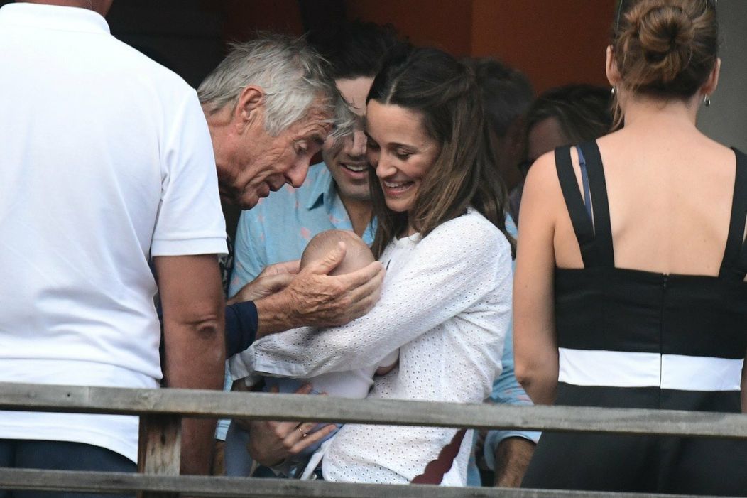 Pippa s manželom Jamesom, synčekom a rodinou navštívili karibský ostrov Sv. Bartolomeja
