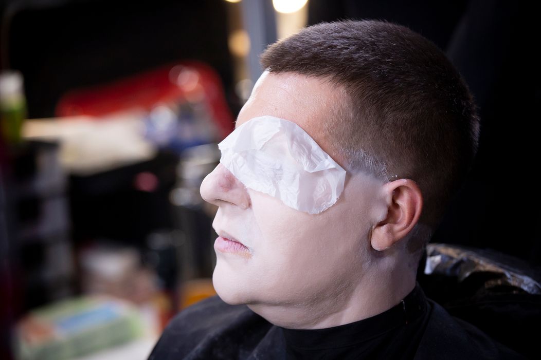 Šesť hodín v maskérskom kresle a z Juraja Loja sa stala Alla Pugacheva