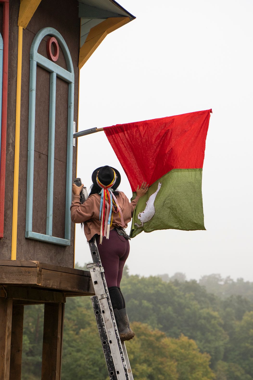 Hospodár platil málo, objavil sa šéfkuchár z Na nože a Denis porazil Luciu v dueli