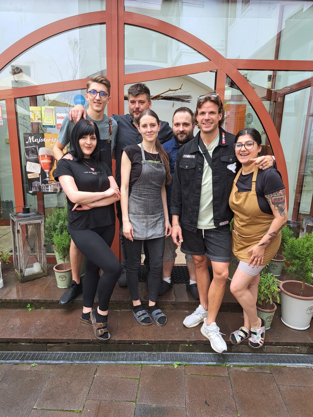 S Radkom Urbanyakom na obede v poľovníckej reštaurácii Silvanus