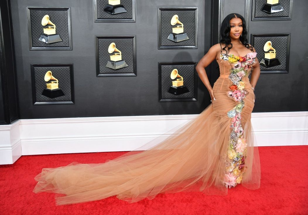 SZA na 64. ročníku udeľovania hudobných cien Grammy v Las Vegas