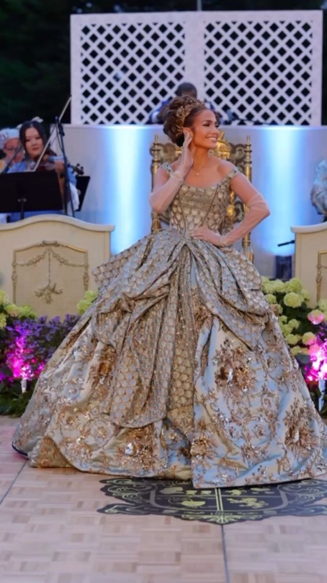 Jennifer Lopez oslávila 55. narodeniny na motív slávneho seriálu.